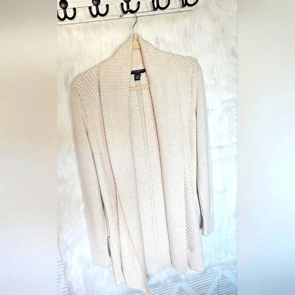 A Pea in the Pod Classic Creme Longline Knit Cardigan w/ pockets - Picture 2 of 6